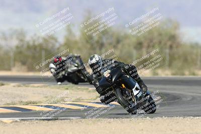 media/Nov-16-2025-Race Pace (Sun) [[8c5fa54630]]/Verified Riders/2-Turn 7 (945am)/